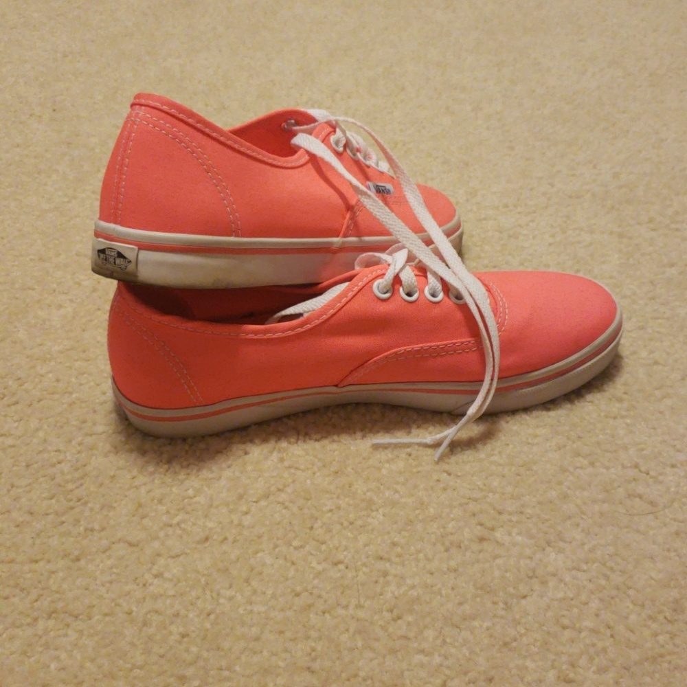 Vans - Picture 4 of 4